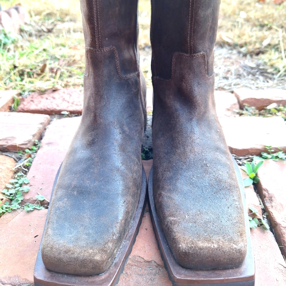 Kenneth Cole Rough Out Boots!